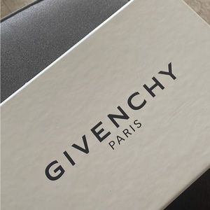 Givenchy Kids Sneakers
